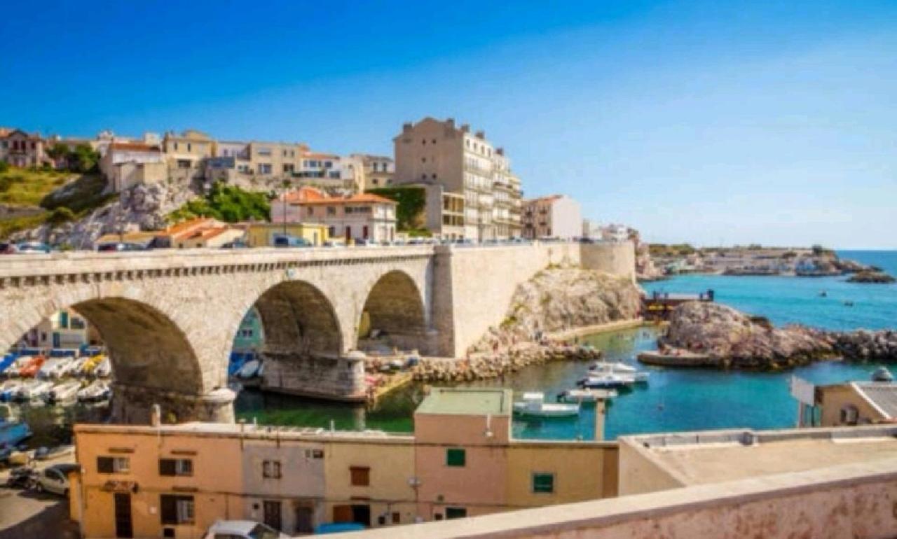 Appartement Vue Vieux-port Et Notre Dame, De Charme Marseilles