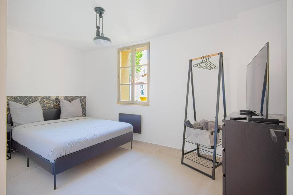 Apartment Vieux Port, Le Panier, Luxe, Vous Serez Chez Vous Marseille