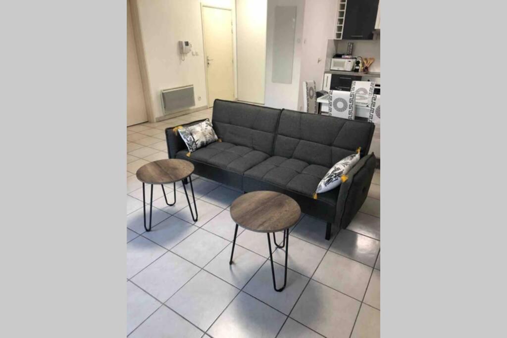 Apartment Spacieux Et Bel Avec Grande Terrasse Marseille