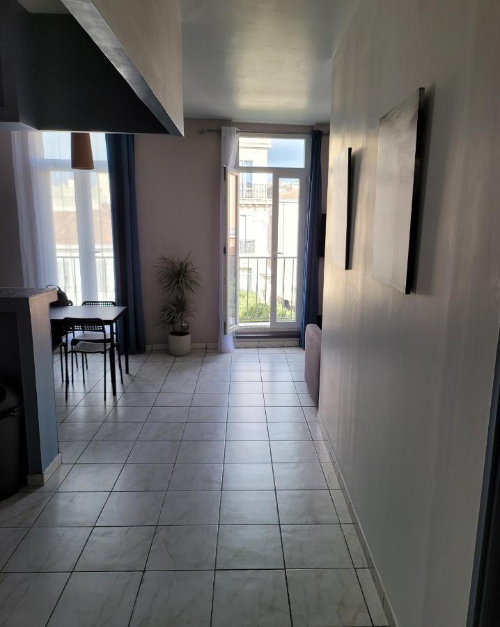 Apartment Le T3 A 600metre Du Vieux Port Proche De La Gare Marseille
