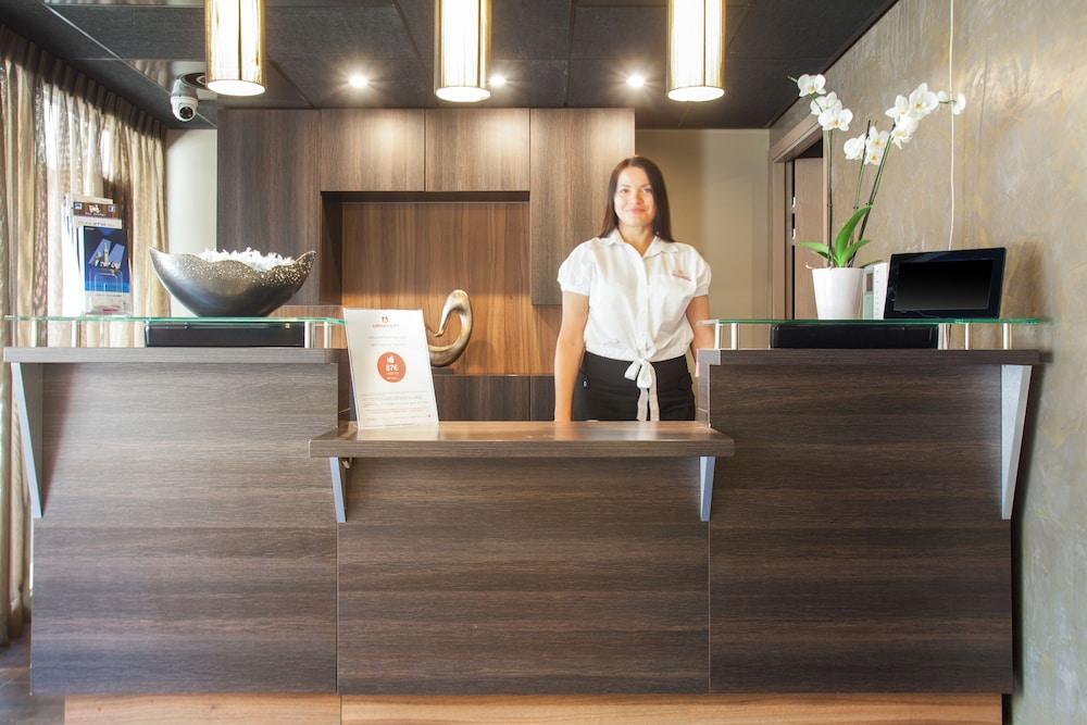 Appart'city Confort Centre Prado Velodrome Aparthotel 3*