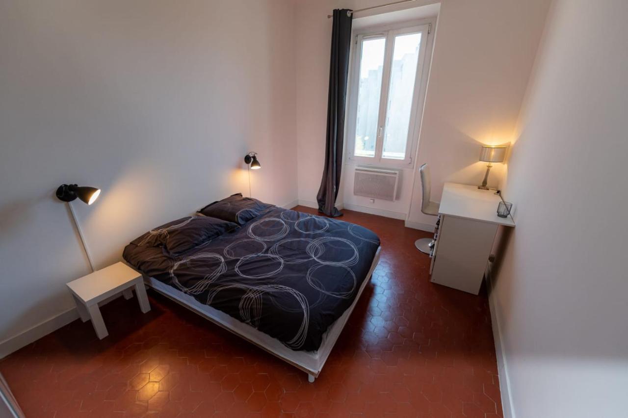 Mima Logement Entier Avec 2 Chambres, 4 Personnes * Marseille