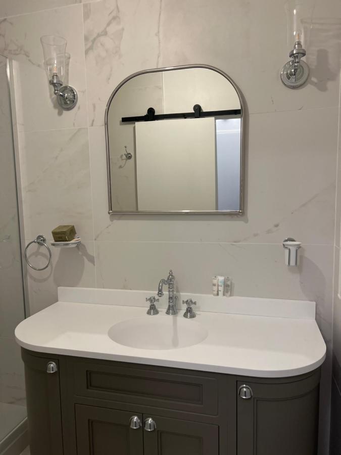 Apartment Magnifique Proche 7 *