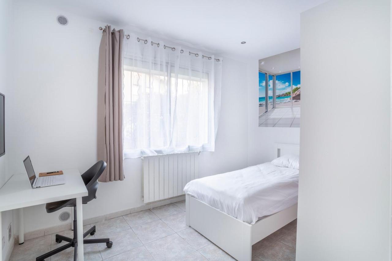 Holiday home Escapades Ensolleillees *