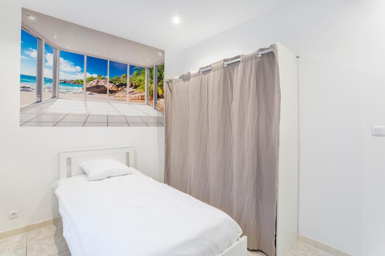 Holiday home Escapades Ensolleillees *