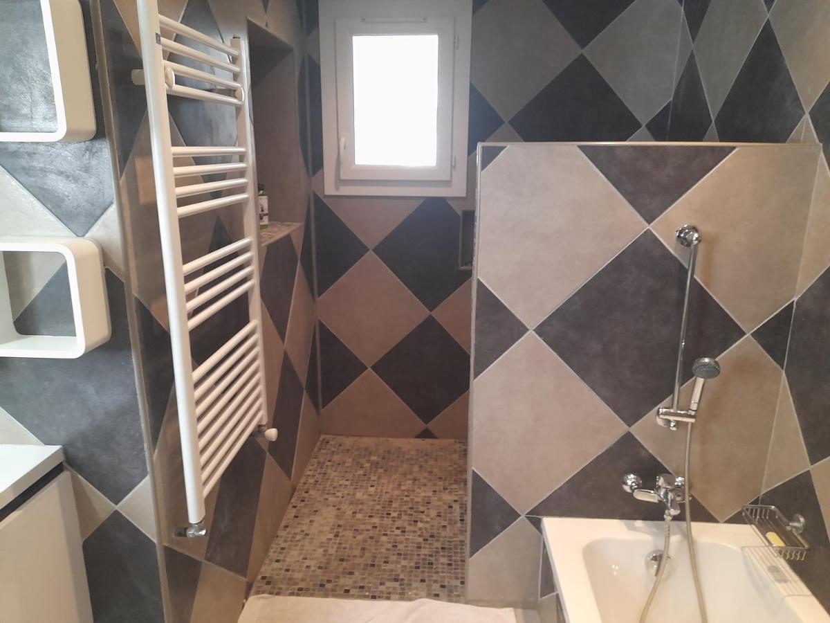 Familiale Avec Extérieur Sympas Pour Profité Du Soleil Appartement Marseille