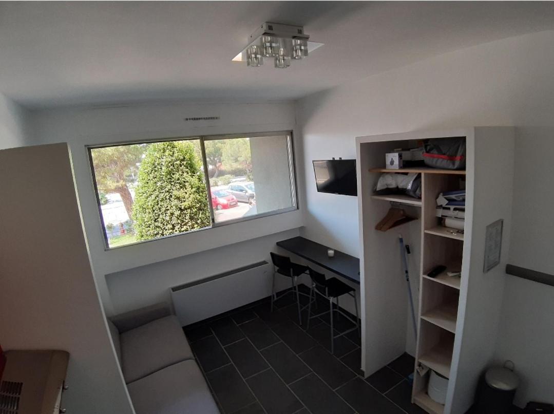 Studio Meuble * Marseilles