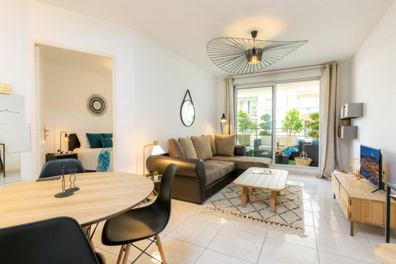37 M2 With Terrace Near Velodrome Appartement Marseilles