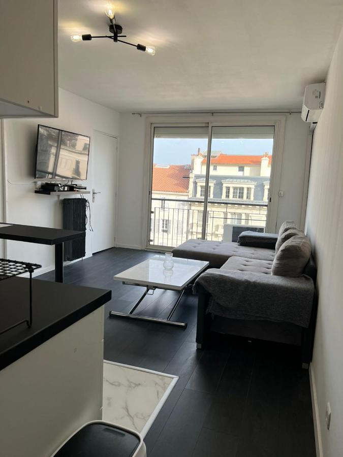 Apartment Cocon Climatise En Hypercentre Marseilles