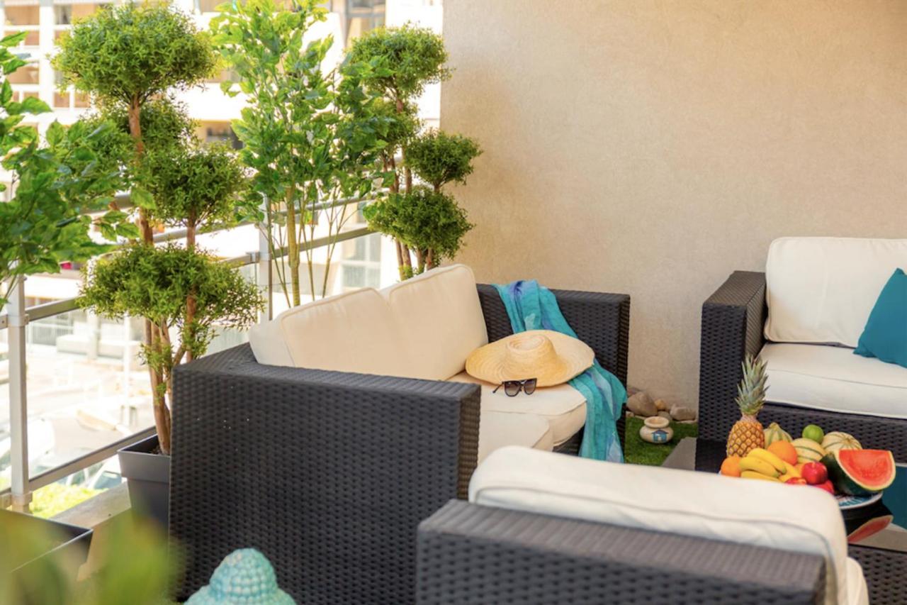 37 M2 With Terrace Near Velodrome Marseilles