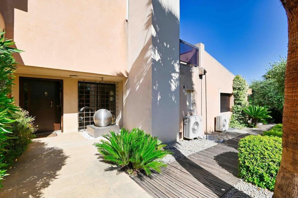Magnifique Avec Piscine Villa *