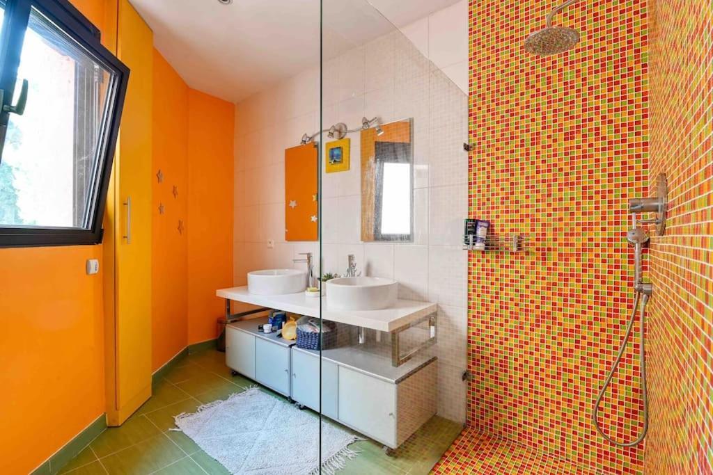 Magnifique Avec Piscine Pousada