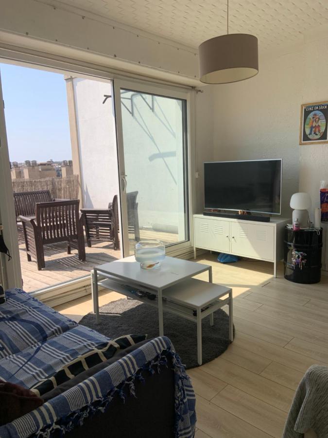 Apartment Superbe Avec Terrasse 20m2 Tres Calme Marseille