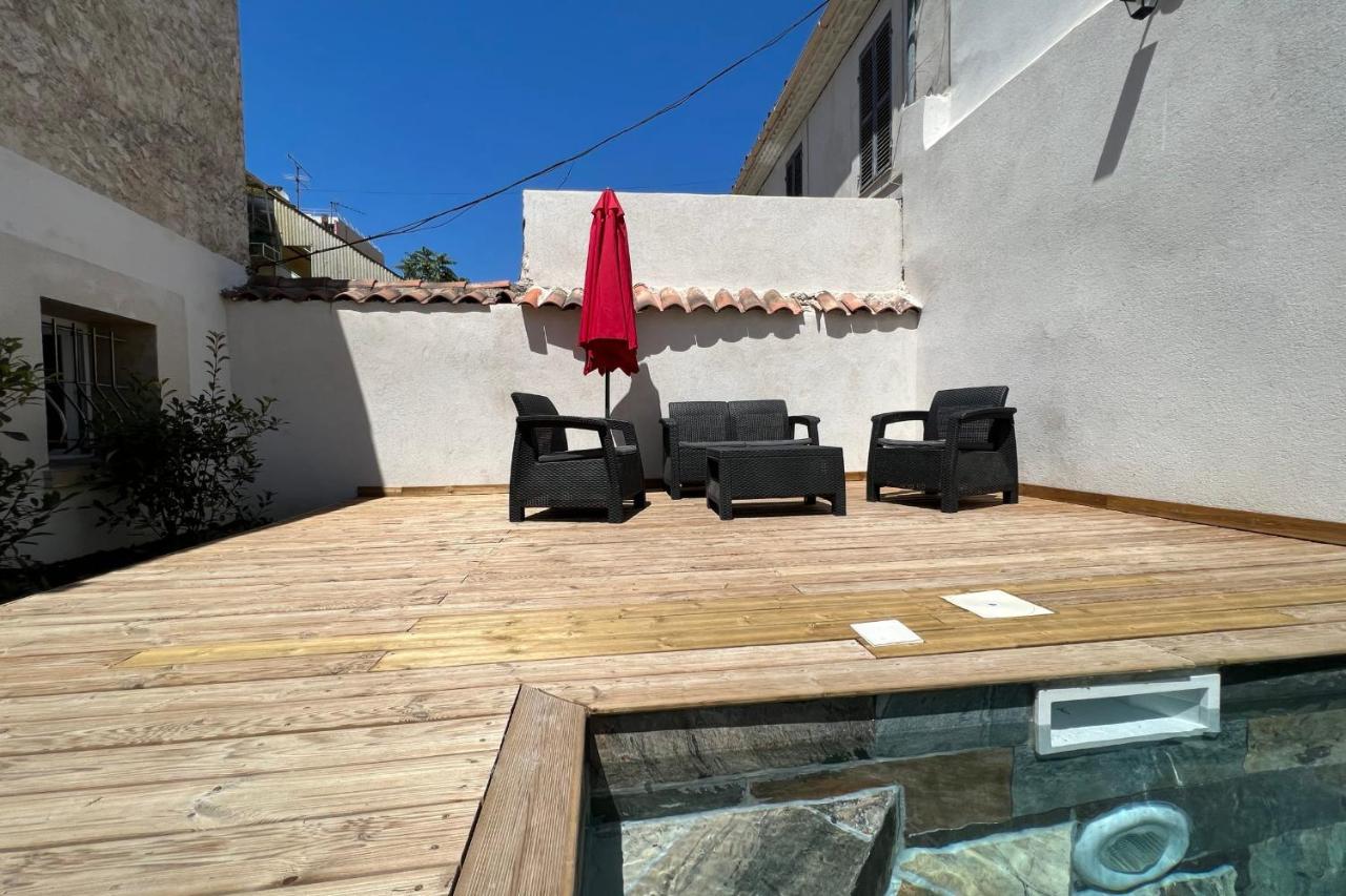 Le Tropical Piscine Et Terrasse Centre-ville Holiday home *
