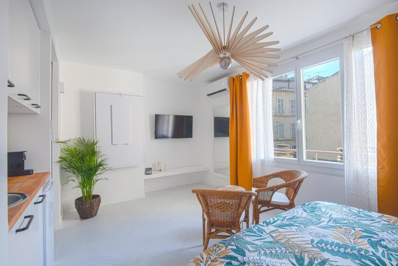 Le Saint Charles Apartment *