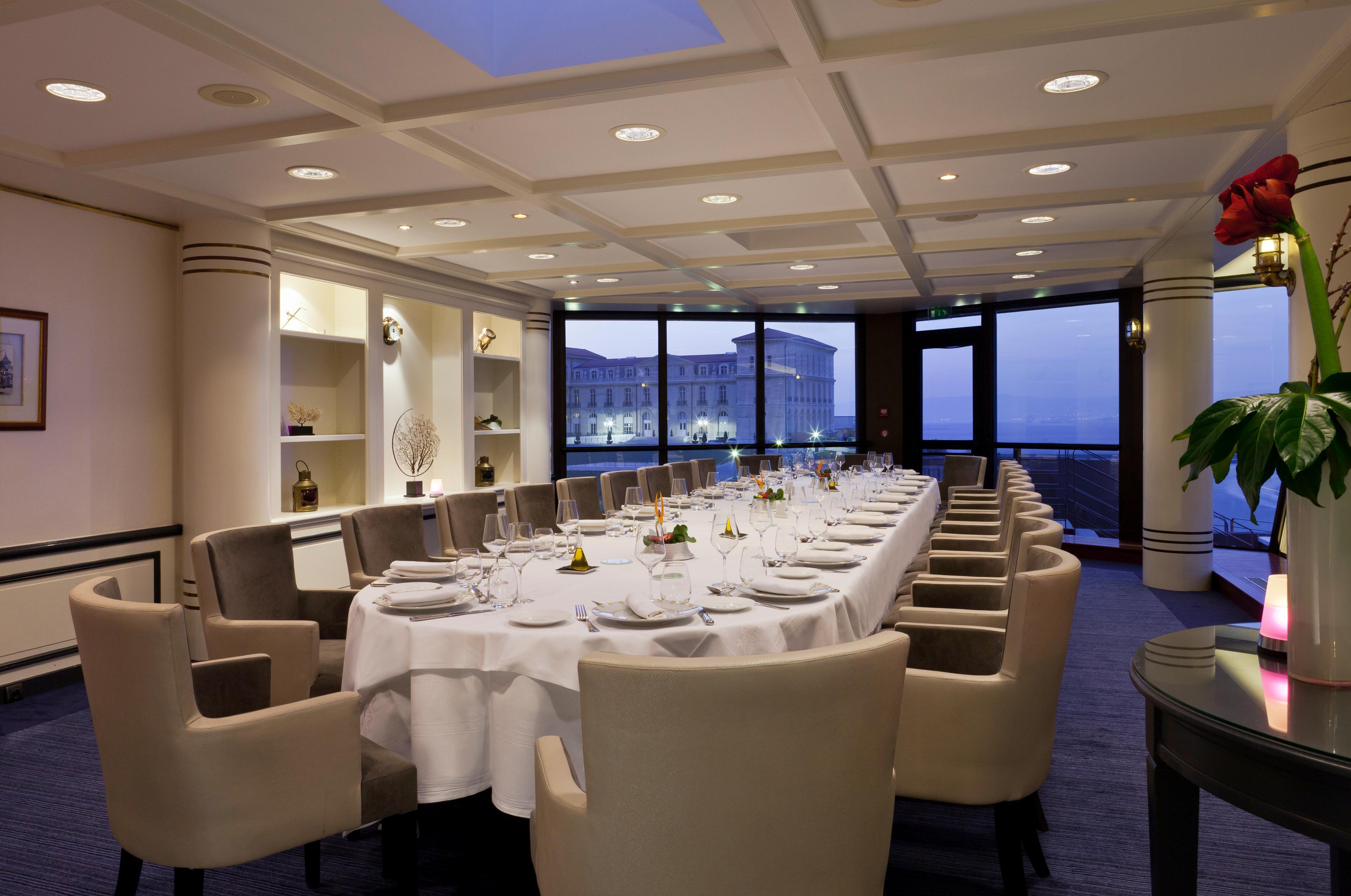 Sofitel Vieux-port Khách sạn