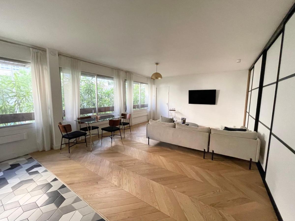 Ultra Moderne Carre D Or Centre Marseilles