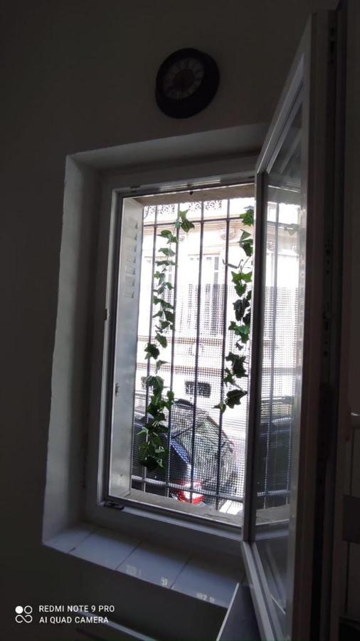 Only Apartment *