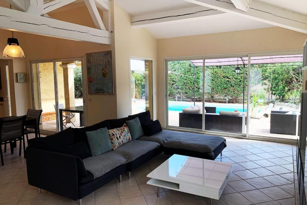 Villa Sublime De Au Calme !! Marseilles