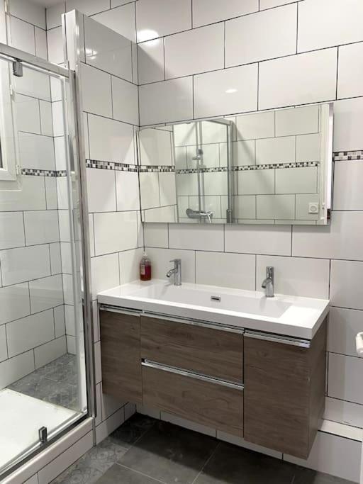 Apartment Le Triomphe Central, 8 Pax 3 Marseille