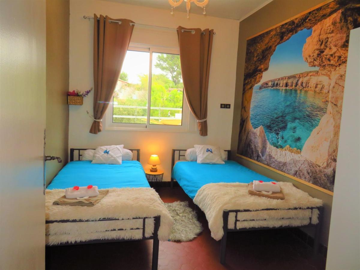 Le Clos Des Collines Jacuzzi 3 Etoiles De France * Marselha