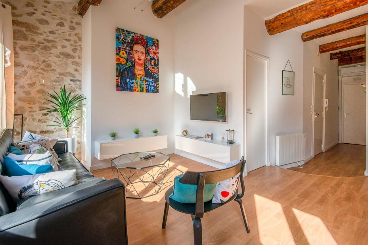 Very Nice 58m Close To The Old Port Apartment