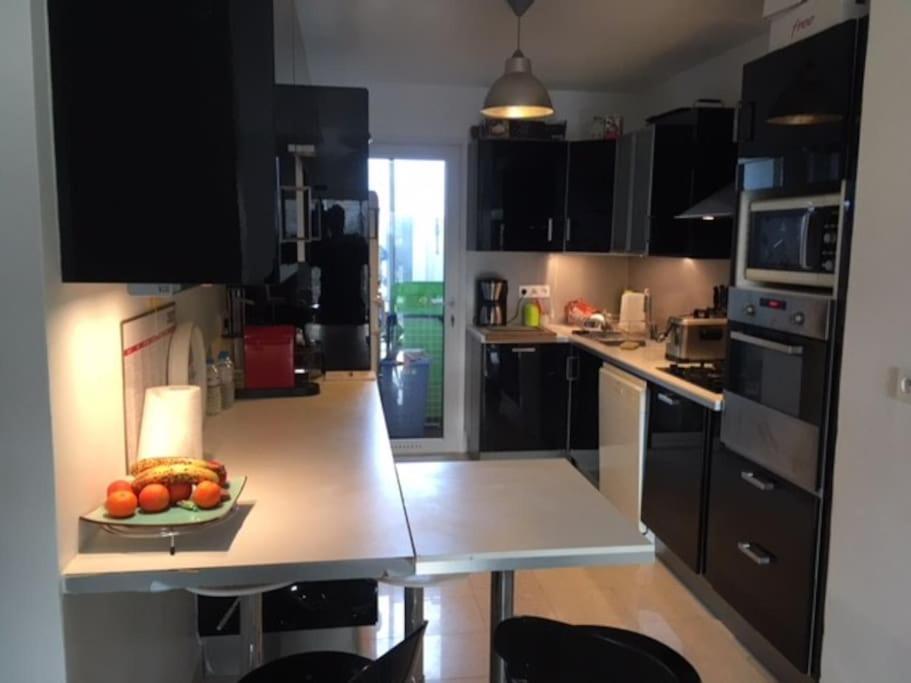 A 20 Metres De La Avec Balcon Apartment Marseilles