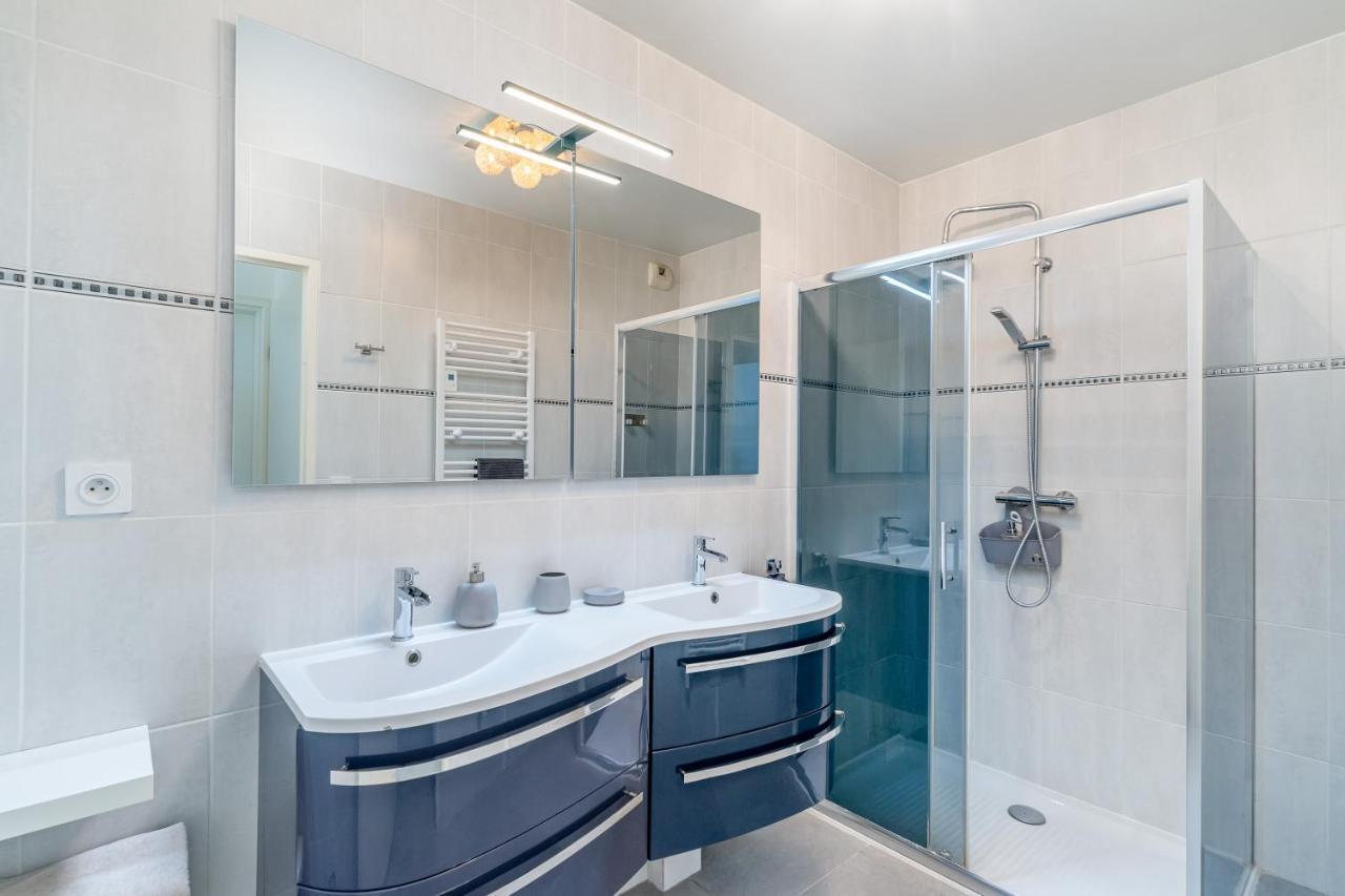 Panier, Major, De 47 M2, Parking Et Terrasse * Marseille