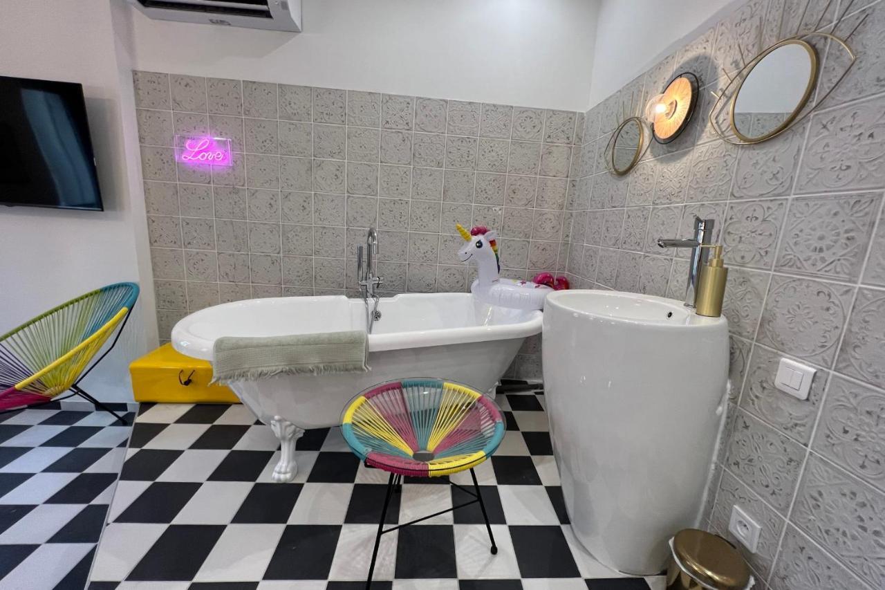 La Popart - Baignoirelit Rond Marseilles