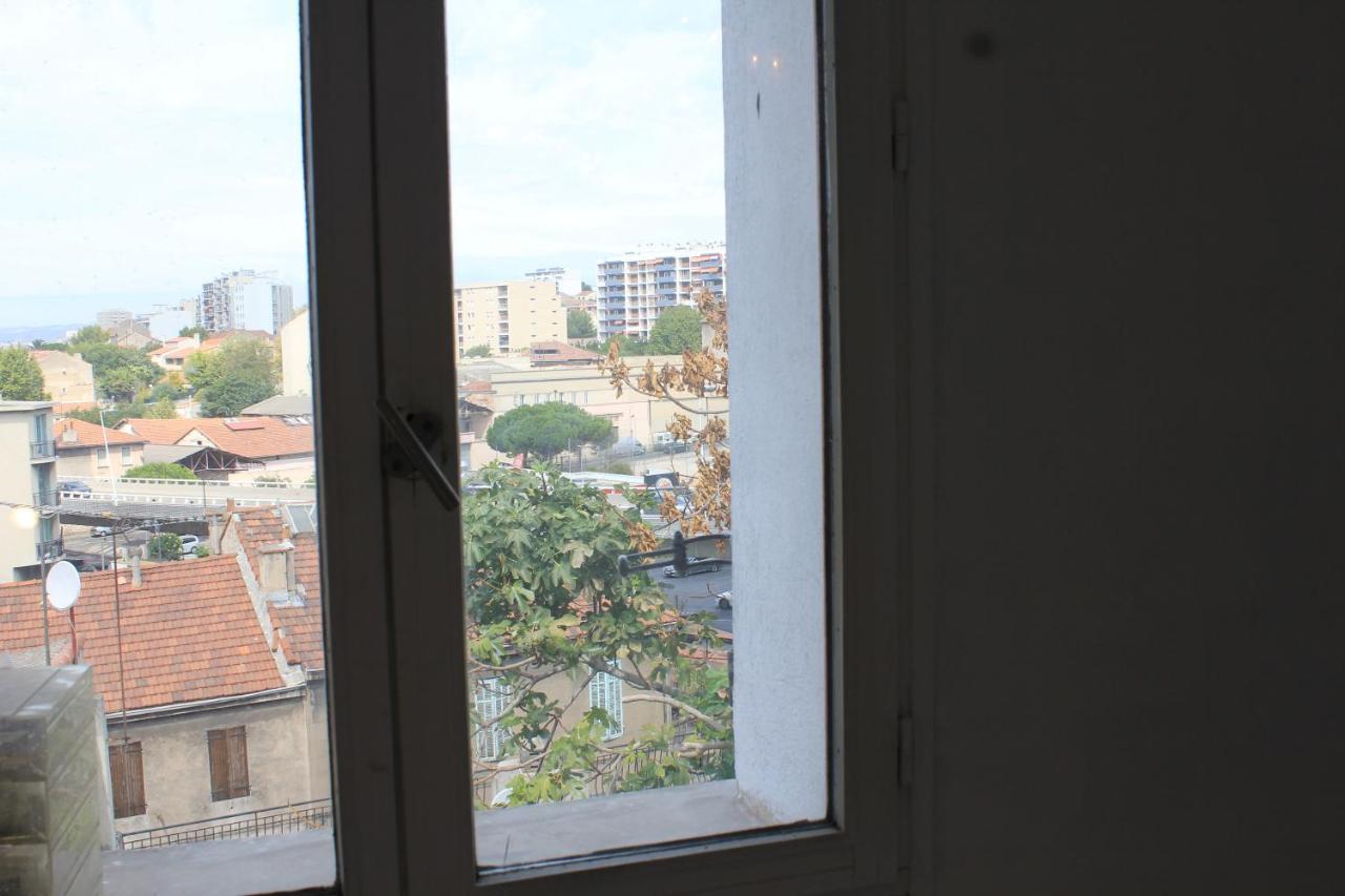 Maison, 2chambres, Gde Terrasse, Prox Sncf, Friche Et Vieux Port Guest house *