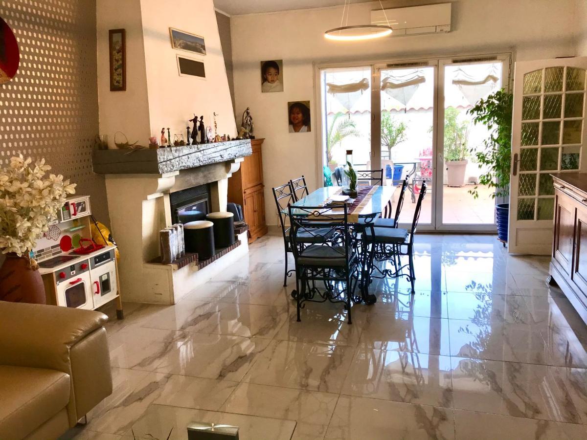 Maison, 2chambres, Gde Terrasse, Prox Sncf, Friche Et Vieux Port Guest house *
