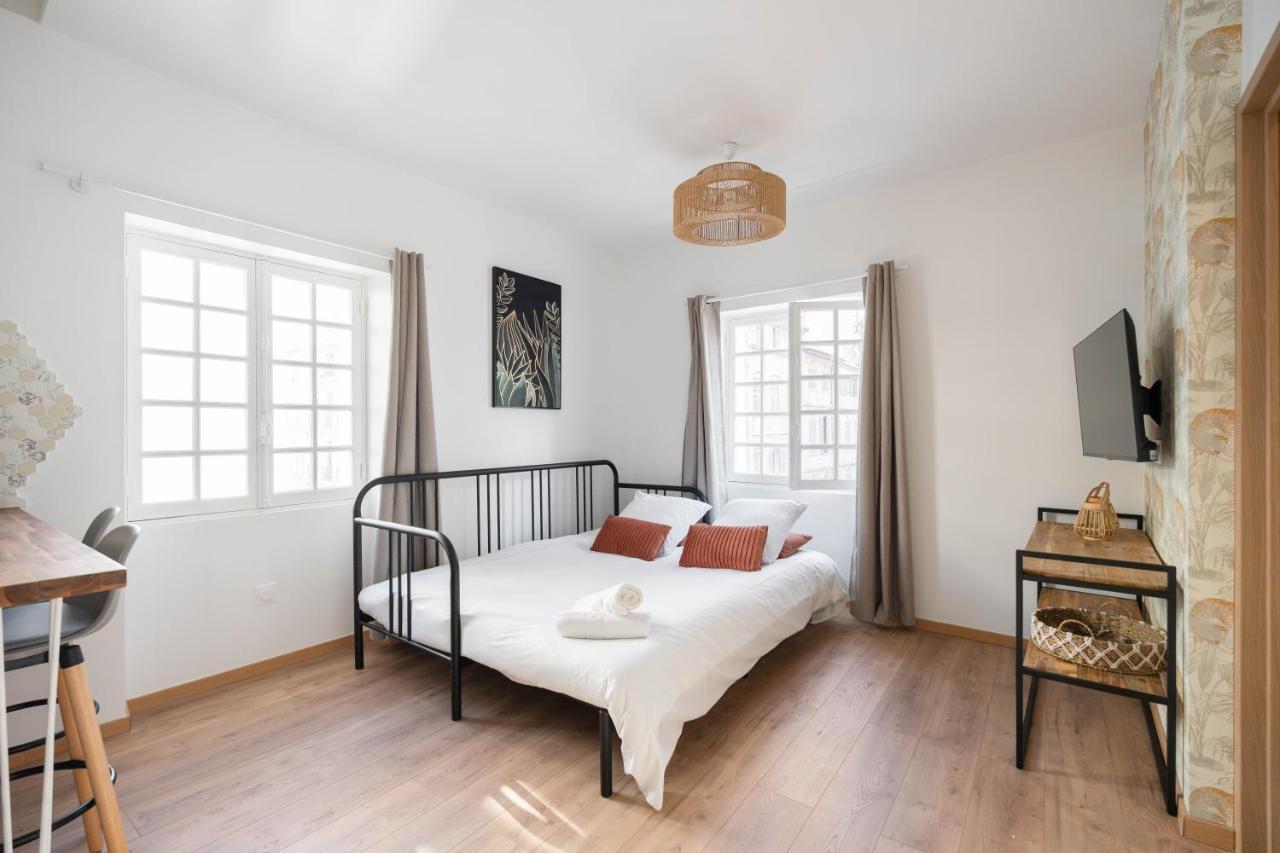 Les Petits Pavillons Standing 1 4 Pers Clim Vieux-port Apartamento *