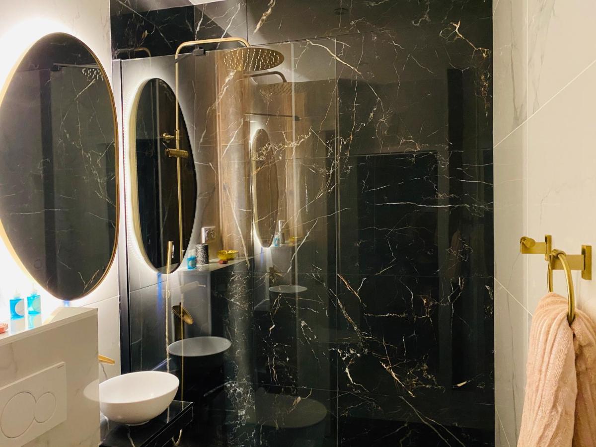 Les Tresors De Marseille, Vieux-port Apartment *