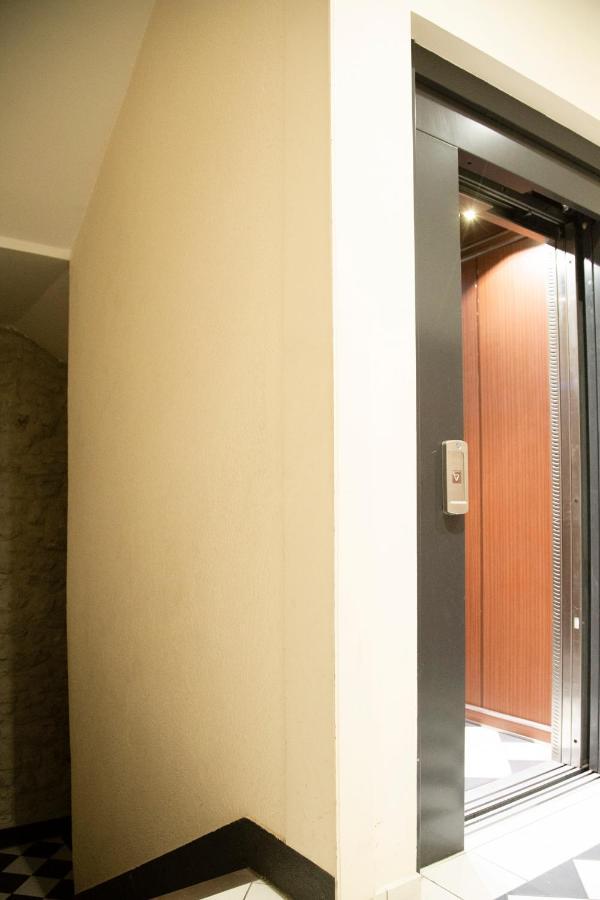 Fred's Guest Room, Vieuxport, Climatise, Friendly Ở trọ Marseille
