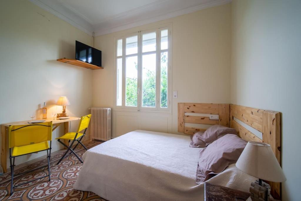 Apartment Tout Equipes Climatises Piscine Et Jardin Marseille