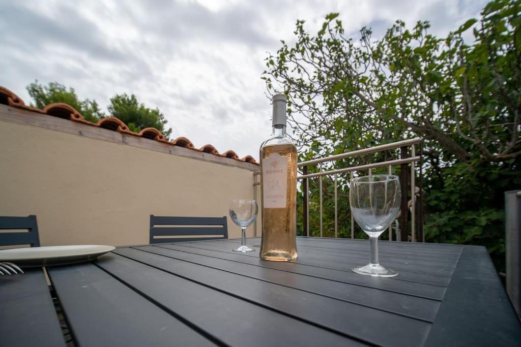 Le Jasmin Airconditioned Studio With Swimming Pool Marseille