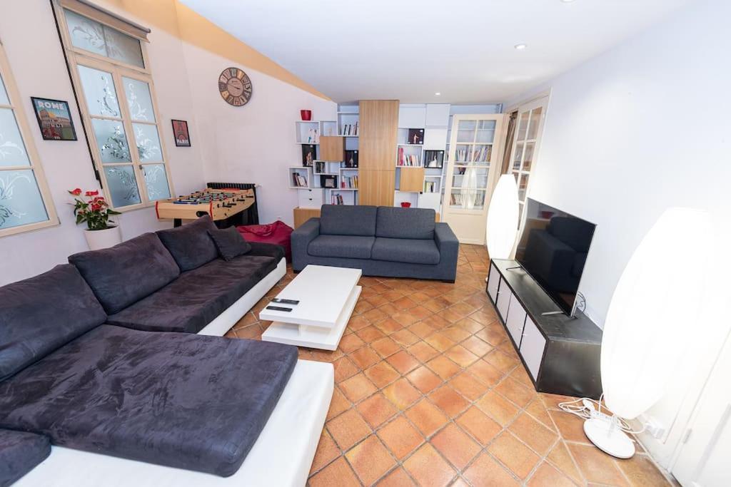 Anna-maria : Grand 10 Personnes+parking Prive -actif+ Location- *