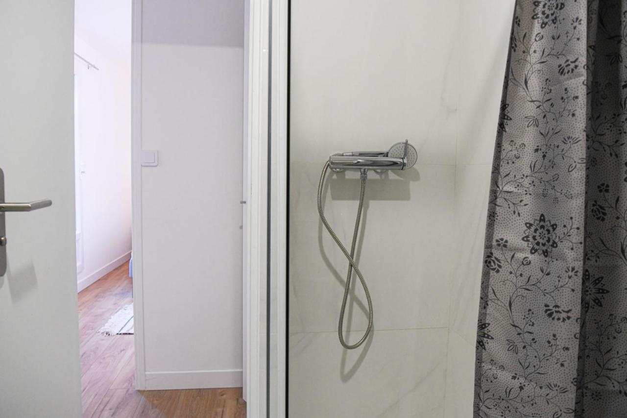 Appart Canebiere Vieux Port 2 Ch Avec Balcon Apartment *