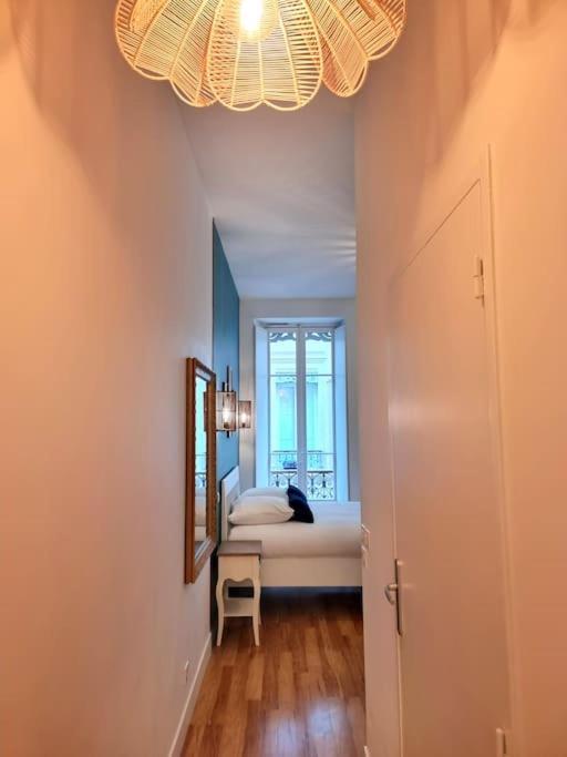 The Republik - Haussmannien Pres Du Panier *