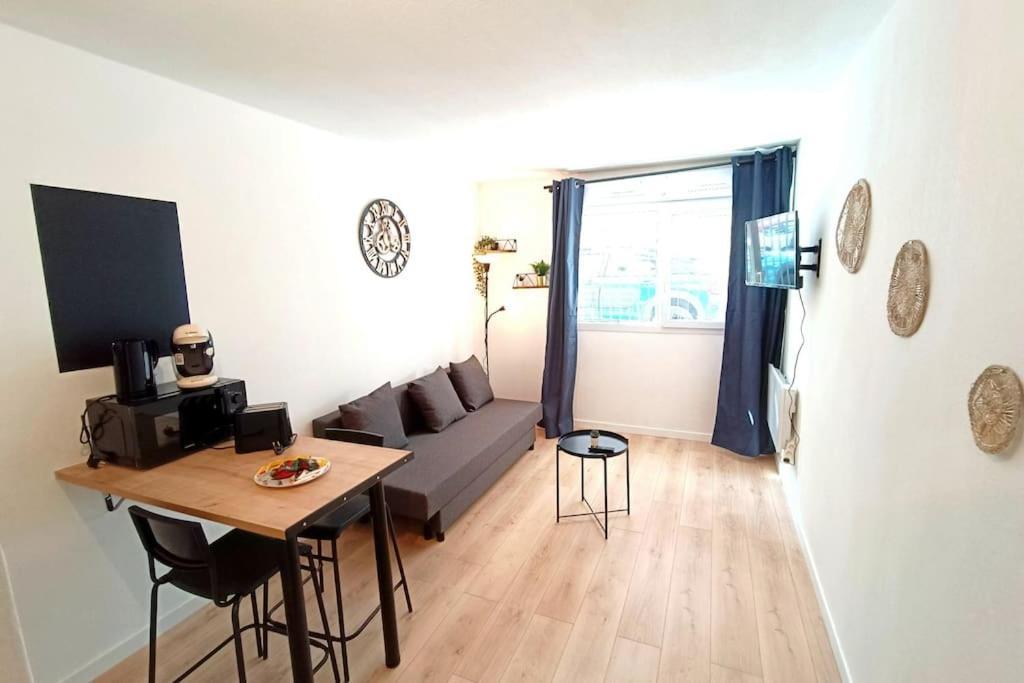 Tout Equipe Wifi A 6 Min St Charles * Marseille