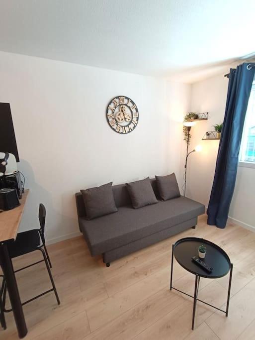 Apartment Tout Equipe Wifi A 6 Min St Charles *