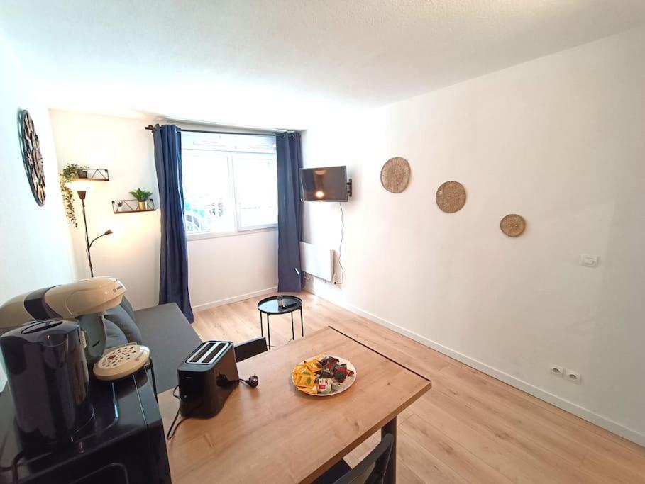 Tout Equipe Wifi A 6 Min St Charles Apartment