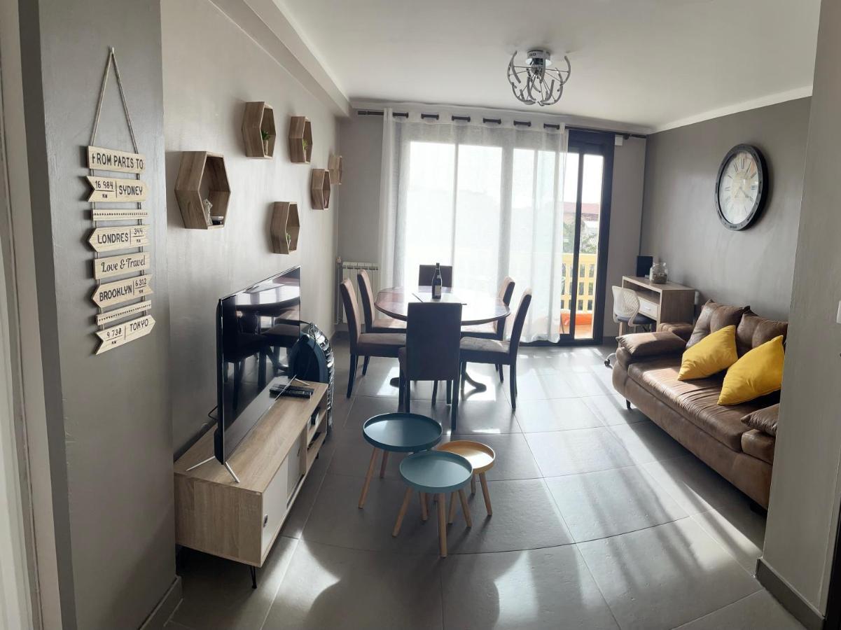 Apartment Sun Escape, Renove Climatise 3 Pieces 4-6 Pers, 350m De La *