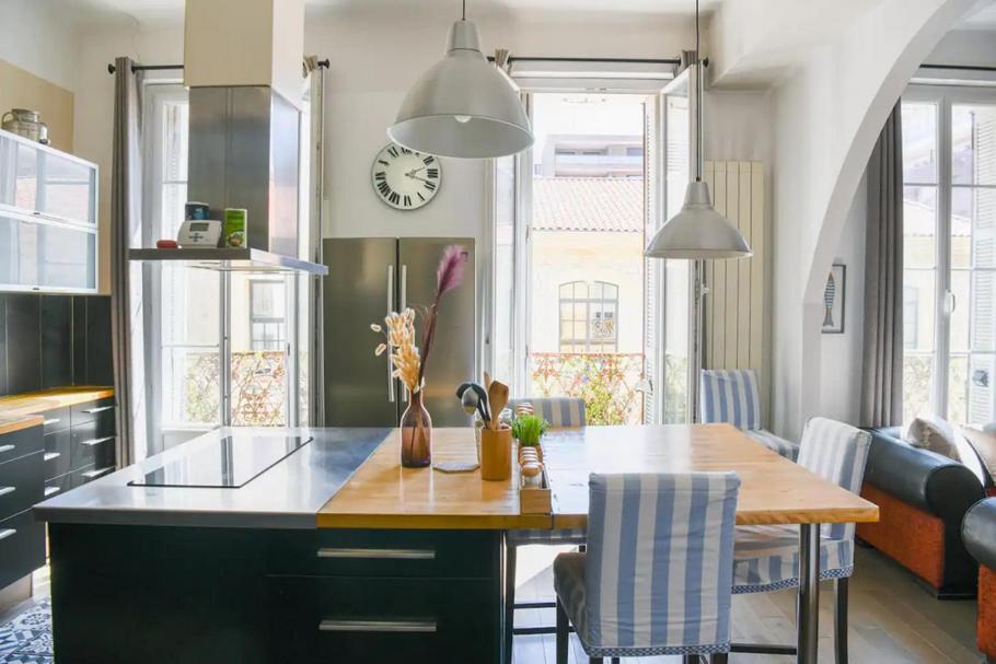 Le Leca, Typiquement Marseillais -75m2