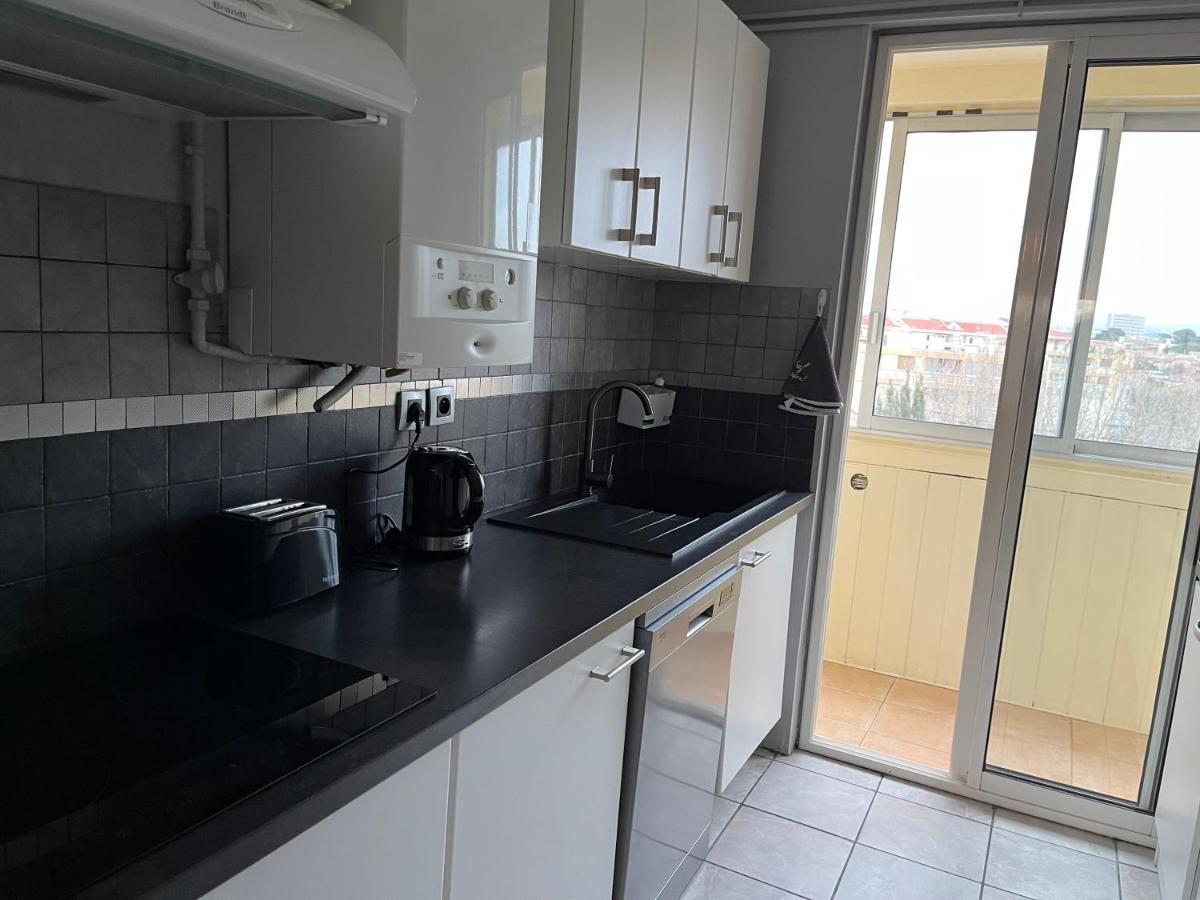 Sun Escape, Renove Climatise 3 Pieces 4-6 Pers, 350m De La
