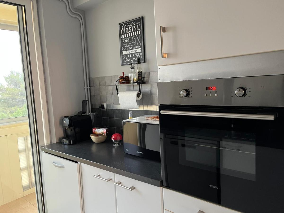 Apartment Sun Escape, Renove Climatise 3 Pieces 4-6 Pers, 350m De La Marseille