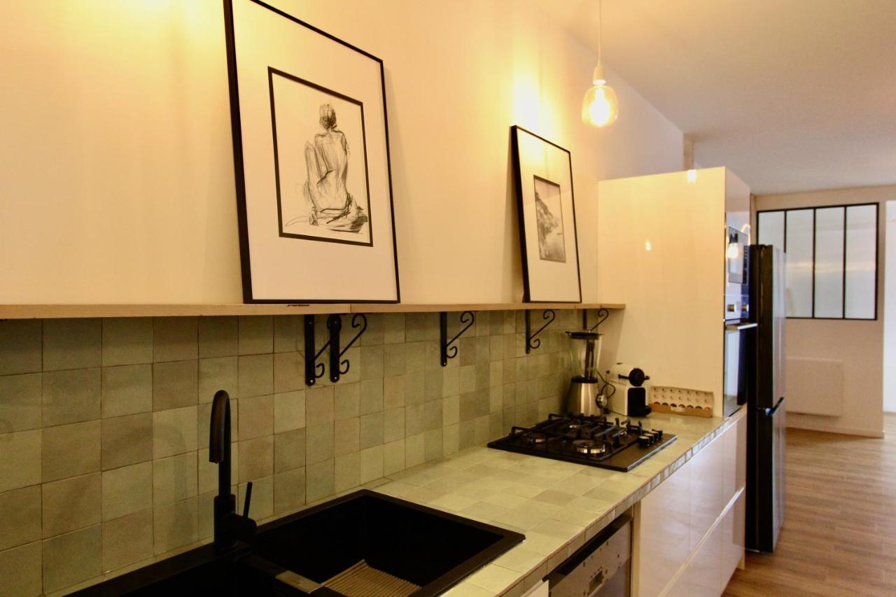 Chic And Nenwly Renovated - Location *