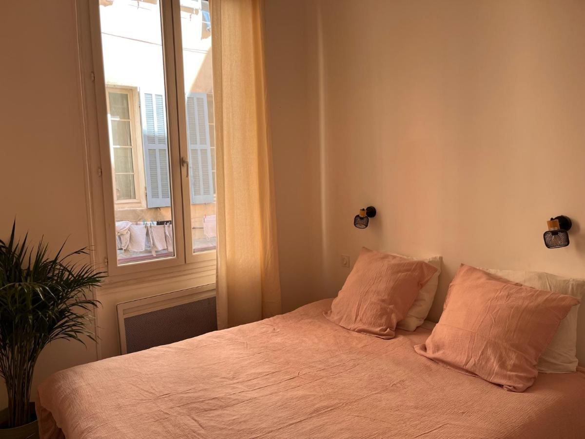 Apartment Le Panier De Blanche Marseilles
