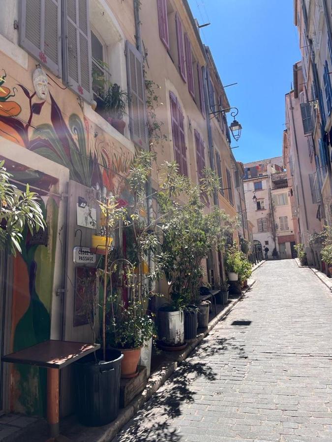 Apartment Le Panier De Blanche Marseilles