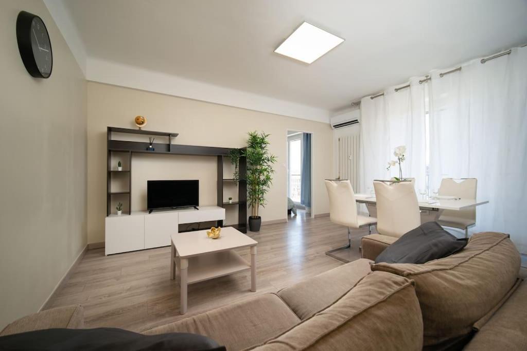 Le Forbin, Cosy Et Climatise Avec Balcon Apartment